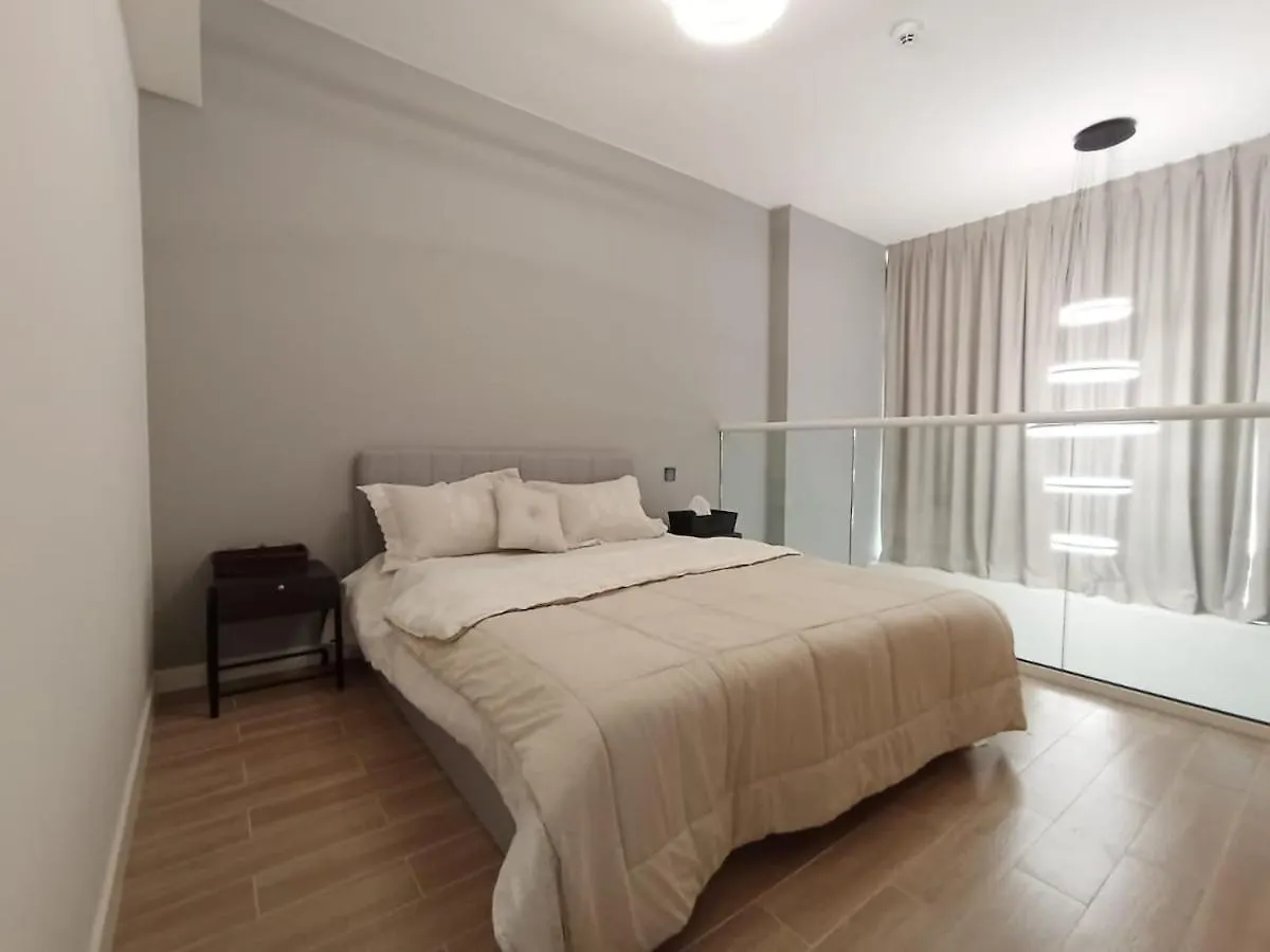 Unique Loft-Style 1 Bedroom Apartment Dubai 0*,