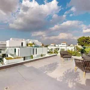 Villa Luxurious 5 Bed - Al Barari, Dubai