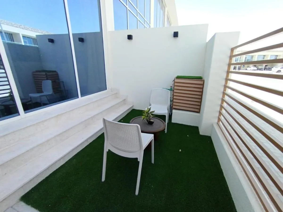 Unique Loft-Style 1 Bedroom Apartment Dubai 0*,